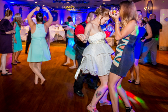 5 Wedding Reception Music Mistakes To Avoid