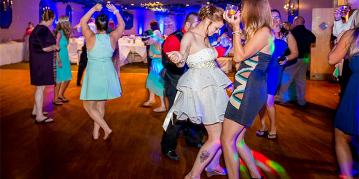 5 Wedding Reception Music Mistakes To Avoid 5 Wedding Reception Music Mistakes To Avoid