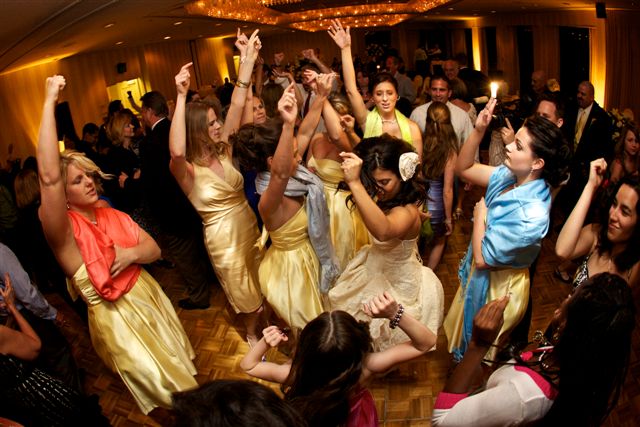 5 Wedding Reception Music Mistakes To Avoid