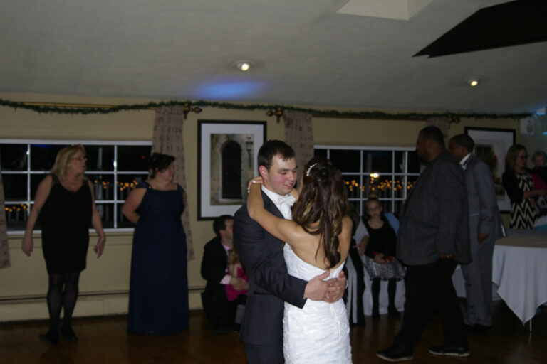 Rutherford Wedding | Rochester DJ | Glendoveers Wedding