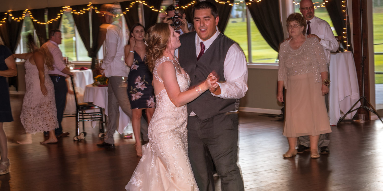 Moss Wedding | Rochester DJ | Wedding & Entertainment