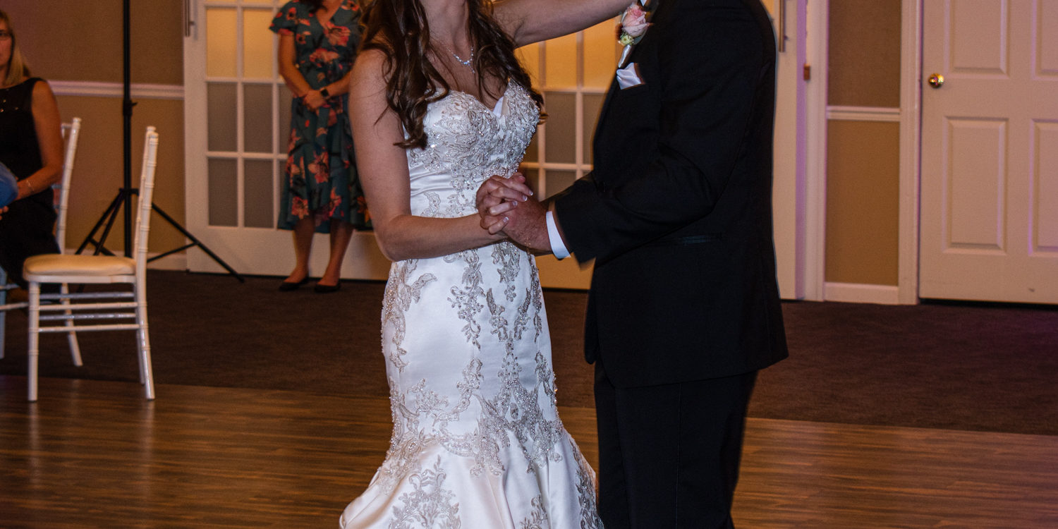 Rochester DJ | Gerringer Wedding | Ridgemont Country Club