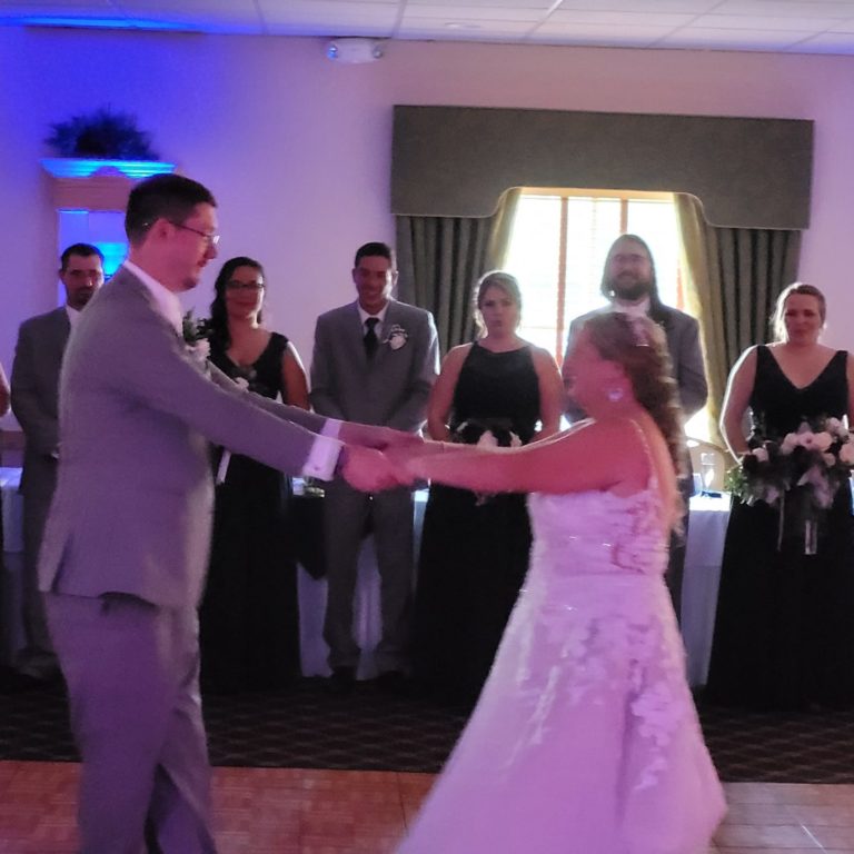 Mann Wedding | Rochester DJ | Valley Oak Event Center | Geneseo
