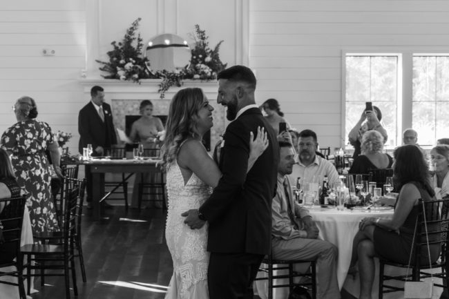 Howell Wedding | Rochester DJ | Pomona at Blue Barn