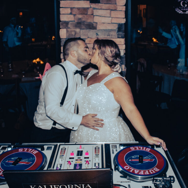Check out the Rochester wedding details of the Gelinas Weddings, held at the beautiful Ravenwood Golf Country Club, in Rochester, NY.